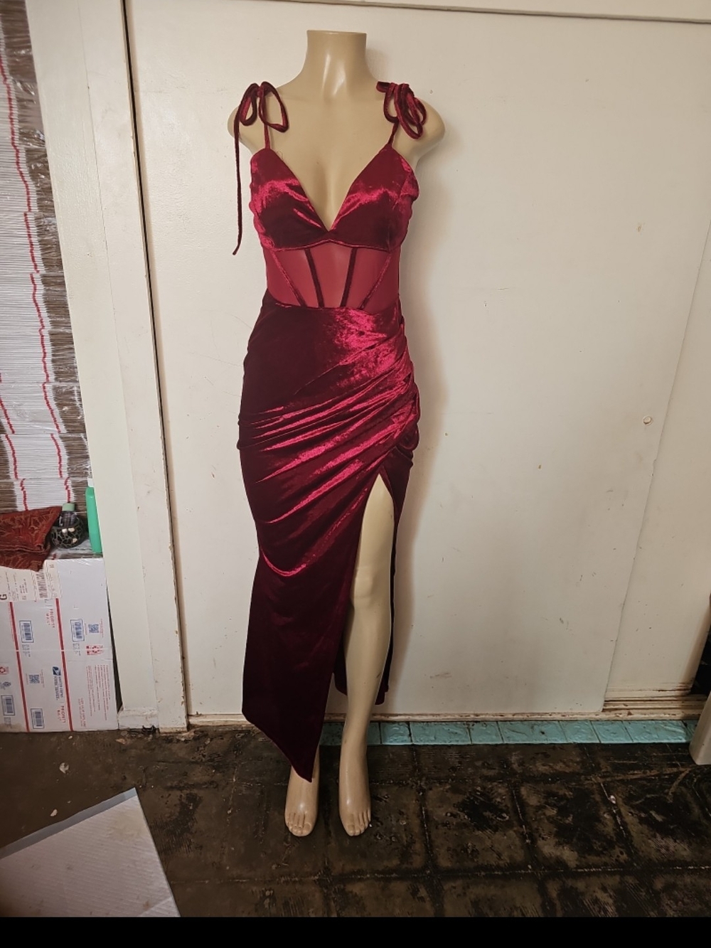 SHEIN Burgundy Velvet Tie-Strap High-Low Evening Dress